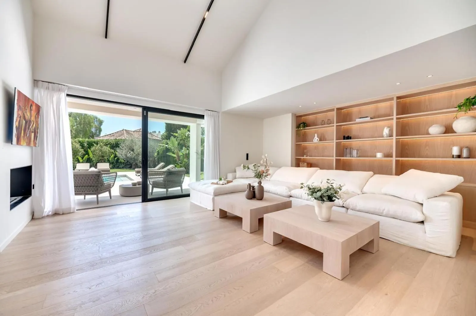 Luxury 5 Bed Villa - Heated Pool Marbella